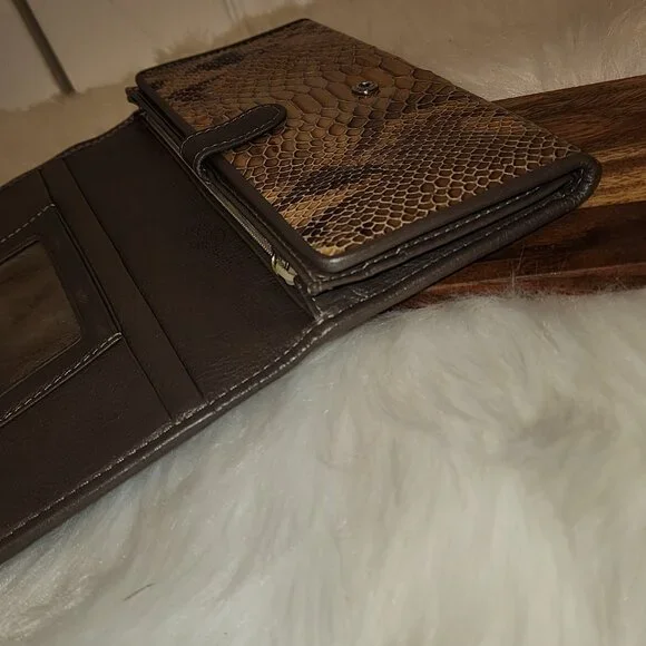 Brighton Python Wallet - Picture 9 of 9